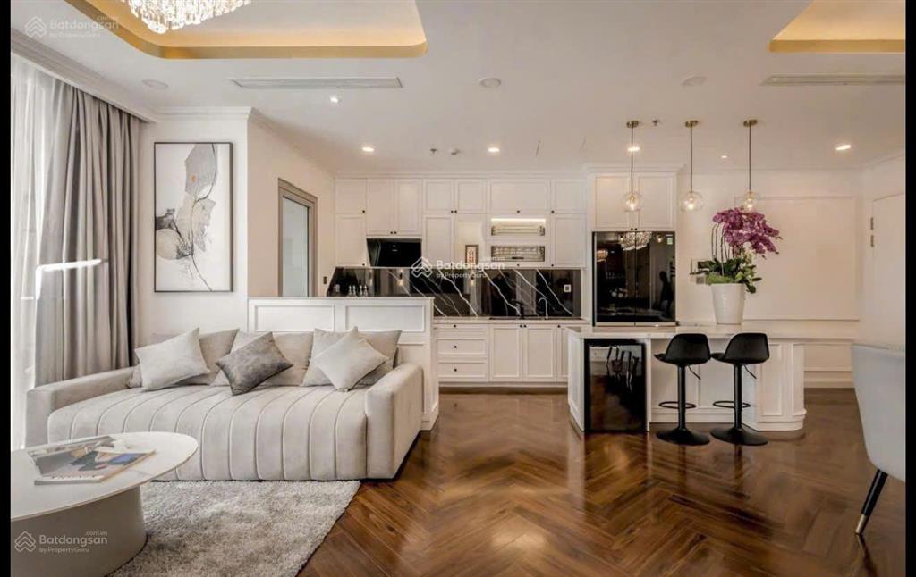 Cần bán nhà siêu phẩm 3 tầng dt80m2 3pnô tô gần biểncủ chivĩnh hải nt8tỷ1