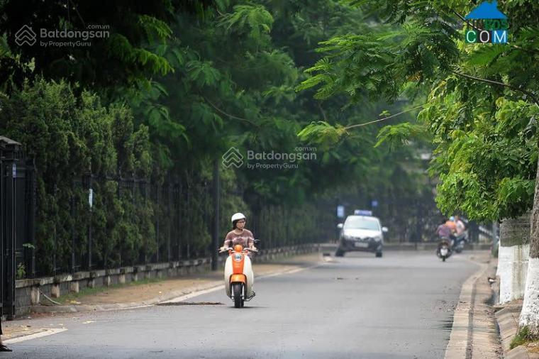 Nguyễn đình thi/ hồ tây 5 tầng ở ngay đúng 3 bước chân ra mặt hồ tây, siêu trong lành