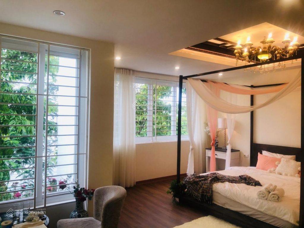 Mở cửa thấy hồ tây, lô góc 2 thoáng sân rộng 5 tầng 3 bước chân ra mặt hồ