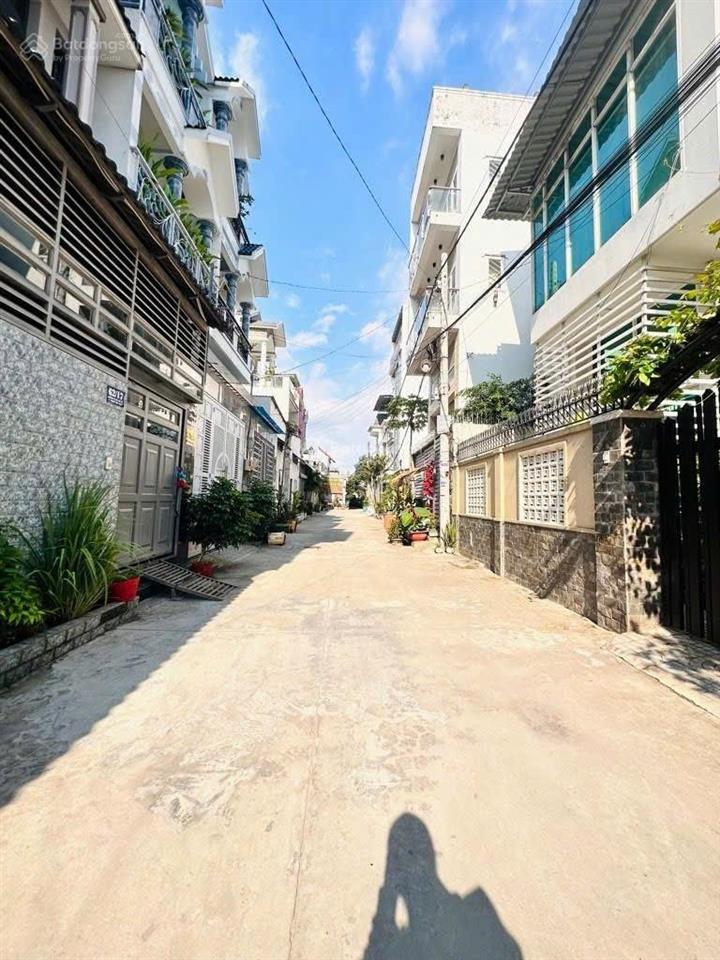 Bán nhà 4 tầng 67m²(4,4x15) đường tl29 phường thạnh lộc,q12.hẻm 5m