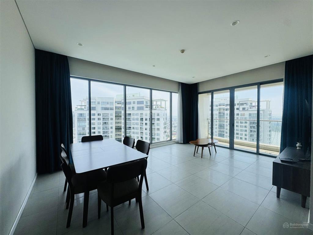 Hiếm! giá tốt 117m2. 41tr cho thuê căn hộ 3pn tầng cao view thoáng