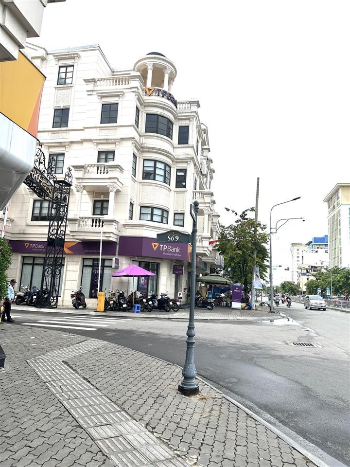 Nhà mặt tiền nguyễn văn lượng cityland park hills gò vấp  5x20m 5 tầng thang máy pccc máy lạnh
