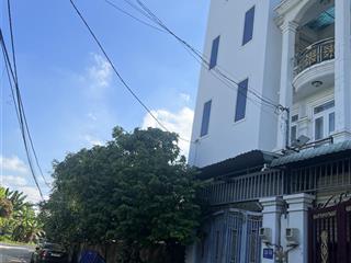 Nhà 4 tầng  thạnh lộc 44, quận 12  hẻm xe hơi  4 x 17  5,6 tỷ.