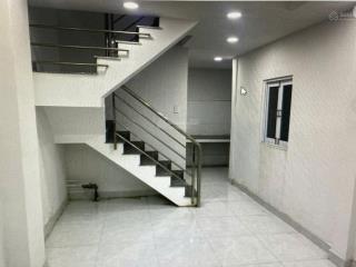 Nhà 1 trệt 1 lầu, dt 30m2 đường lê hồng phong, quận 10, 5.5 tỷ