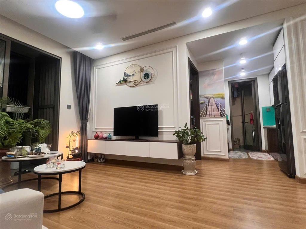 Cho thuê căn hộ the terra  hướng đông nam mát mẻ  3 phòng ngủ  đầy đủ nội thất
