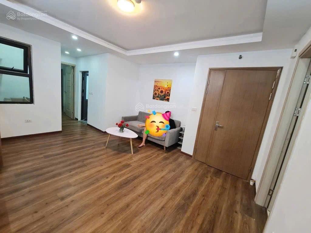 Bán căn hộ cc ruby ct3hơn 3tỷ 48m2 .2 ngủ 2 wc thang máy view đẹp chỉ việc về ở . full nội