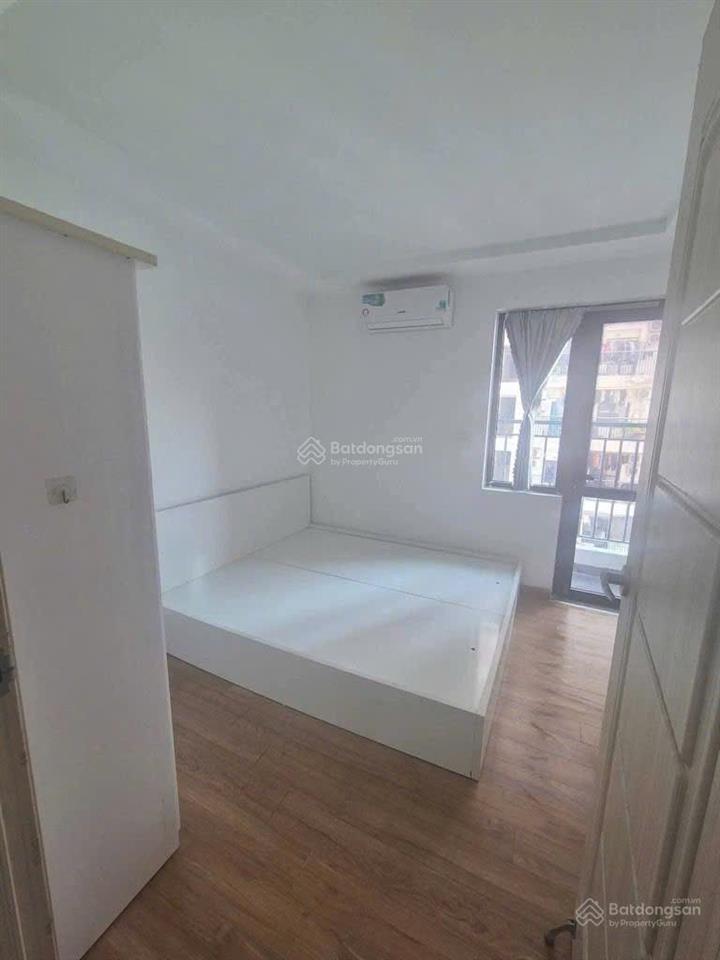 Bán căn hộ cc ruby ct3hơn 3tỷ 48m2 .2 ngủ 2 wc thang máy view đẹp chỉ việc về ở . full nội