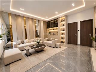 Hơn 15 tỷ bán gấp nhà 97m2 nguyễn văn cừ, trung tâm gia thuỵ  mt 6.6m  7 tầng thang máy  full nt