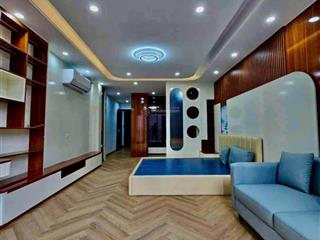 Siêu phẩm 5 tầng  trung tâm long biên  rộng thoáng  thang máy 450kg  nội thất sang xịn