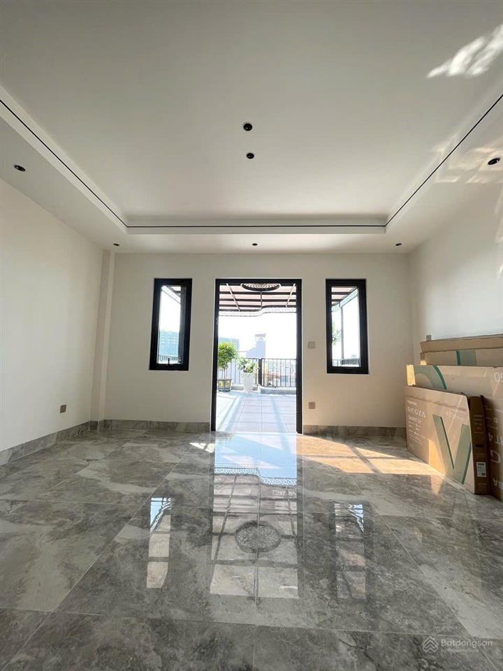 Chính chủ giảm 800 triệu  nhà 7 tầng  đường ngô gia tự  nguyễn văn cừ  cầu chương dương + nhà