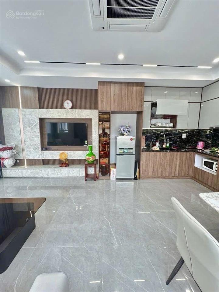 Phố nguyễn sơn long biên khu phân lô  thang máy,phun nội thất,gara ô tôlô góc gần ô tô tránh