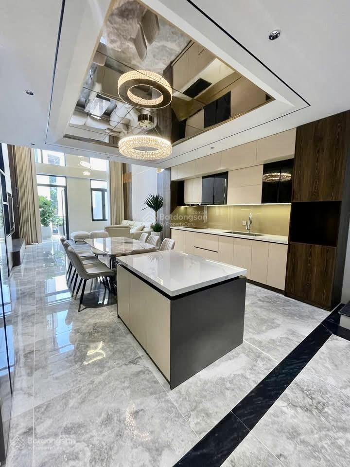 Tư đình  long biên  khu vực cực vip, nhiều khách tìm kiếm  đón sóng tăng giá, cầu t h đạo 68m2