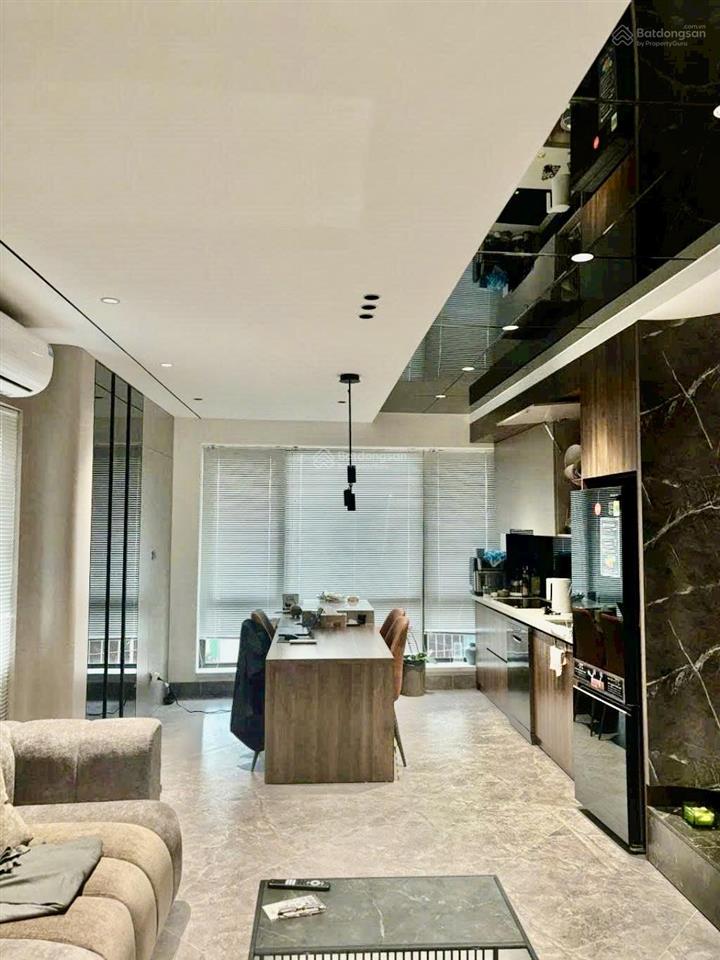 Bán nhà phố trạm lô góc ngõ ô tô thông thang máy full nội thất giá 12,x tỷ vị trí cực