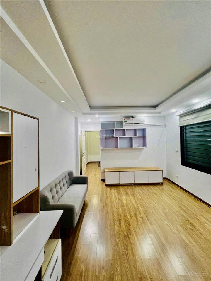 Thanh am  thượng thanh  nhà mới  ngõ thông 55m2. hơn 6 tỷ  tương lai ra mặt đường 13.5m
