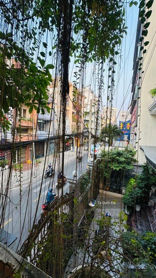 Phú nhuận  mt nguyễn trọng tuyển  150.3m2  48 tỷ  3 tầng  ngang 9m  lô góc