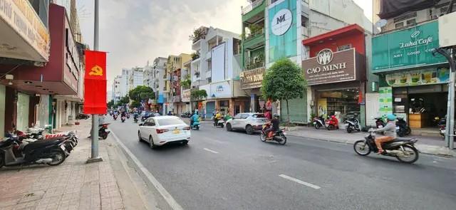 Phú nhuận  mt hồ văn huê  42m2  10,5 tỷ  nở hậu  dt 20tr/tháng