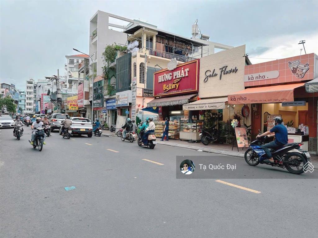 Phú nhuận  mt huỳnh văn bánh  40.6m2  12.5 tỷ  4 tầng