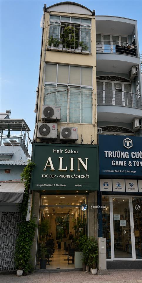 Phú nhuận  mt huỳnh văn bánh  40.6m2  12.5 tỷ  4 tầng