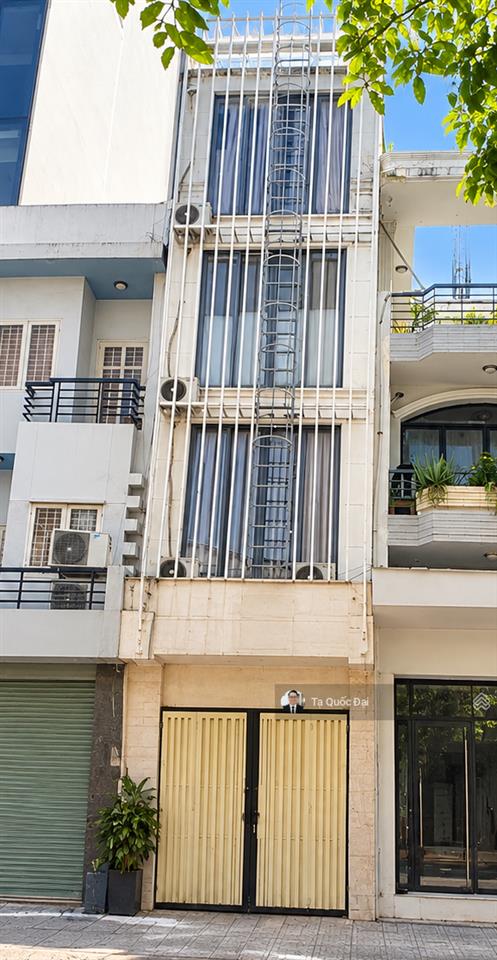 Phú nhuận  mt hồ văn huê  73m  14,5 tỷ  5 tầng  thang máy  14 chdv