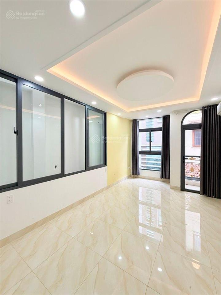 Hàng hiếm phú nhuậnnhà đẹp lê văn sỹ41m2nở hậu hơn 4m