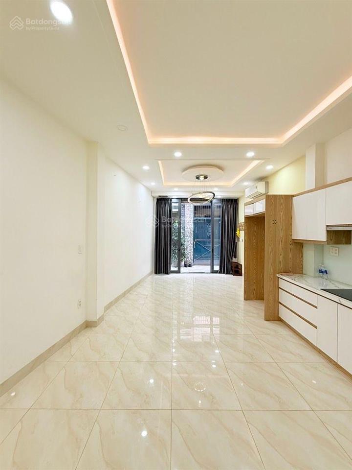 Hàng hiếm phú nhuậnnhà đẹp lê văn sỹ41m2nở hậu hơn 4m