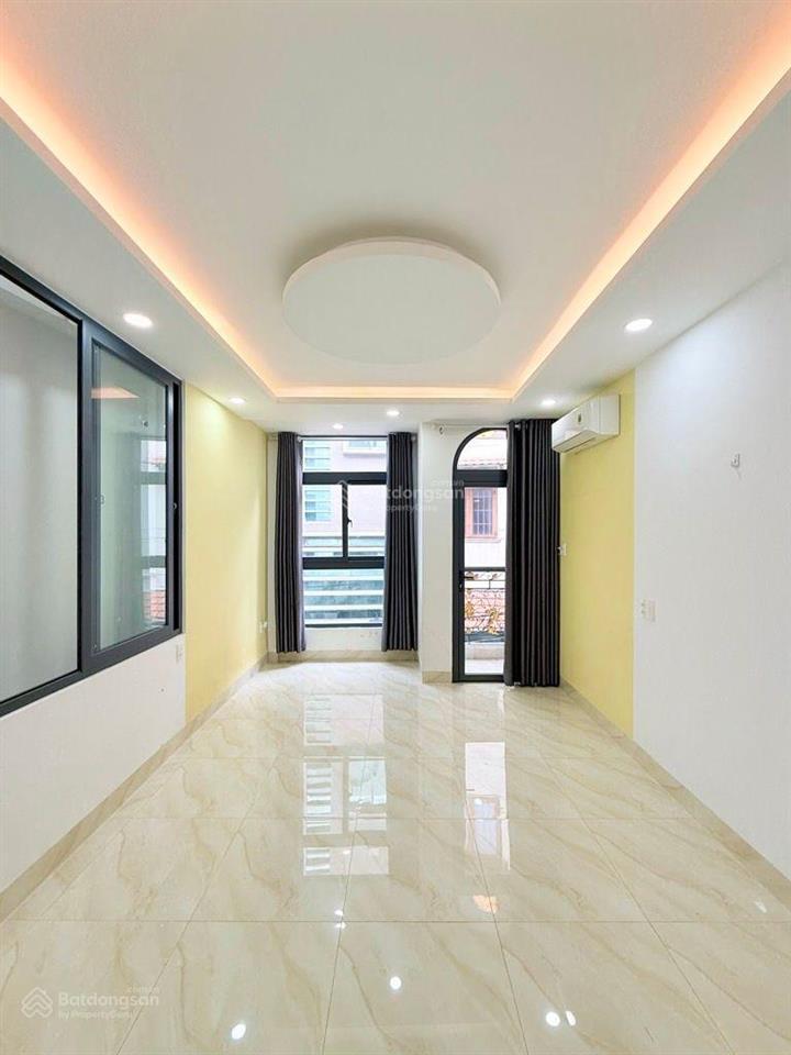 Hàng hiếm phú nhuậnnhà đẹp lê văn sỹ41m2nở hậu hơn 4m