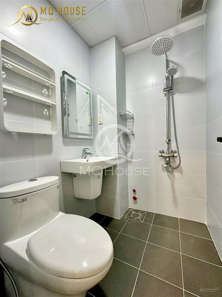 Cho thuê căn hộ 2pn cửa sổ thoáng full nội thất nguyễn tri phương quận 10 gần ueh, vạn hạnh mall