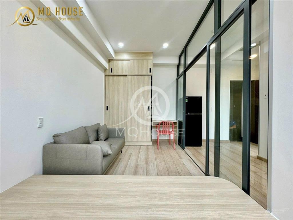 Cho thuê căn hộ 2pn cửa sổ thoáng full nội thất nguyễn tri phương quận 10 gần ueh, vạn hạnh mall