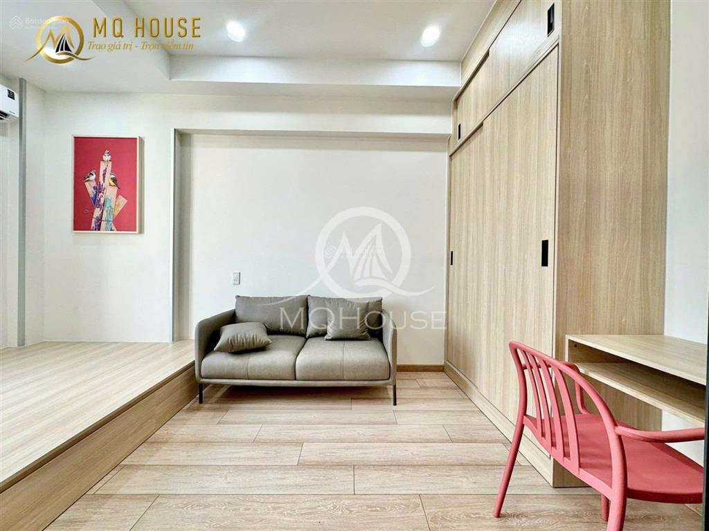 Cho thuê căn hộ 2pn cửa sổ thoáng full nội thất nguyễn tri phương quận 10 gần ueh, vạn hạnh mall