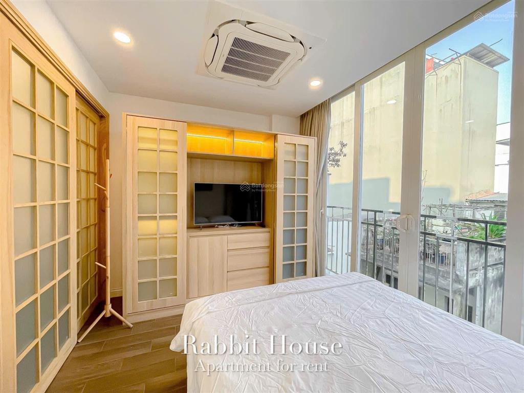 Cho thuê căn hộ 1pn ban công full nội thất bến vân đồn quận 4 gần cầu nguyễn văn cừ, cầu ông lãnh