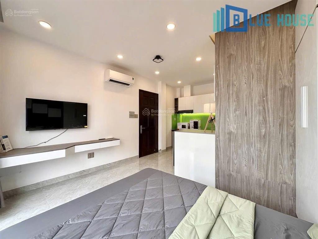 Cho thuê chdv cửa sổ thoáng trần hưng đạo quận 5 gần cầu nguyễn văn cừ full nội thất máy giặt riêng