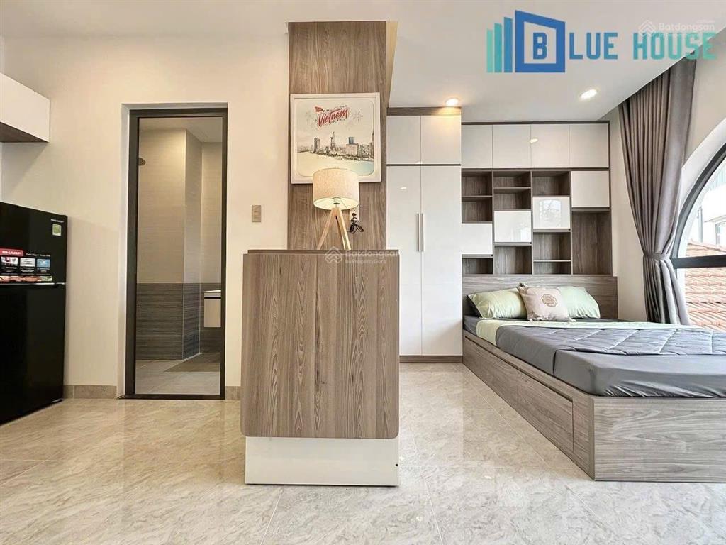 Cho thuê chdv cửa sổ thoáng trần hưng đạo quận 5 gần cầu nguyễn văn cừ full nội thất máy giặt riêng