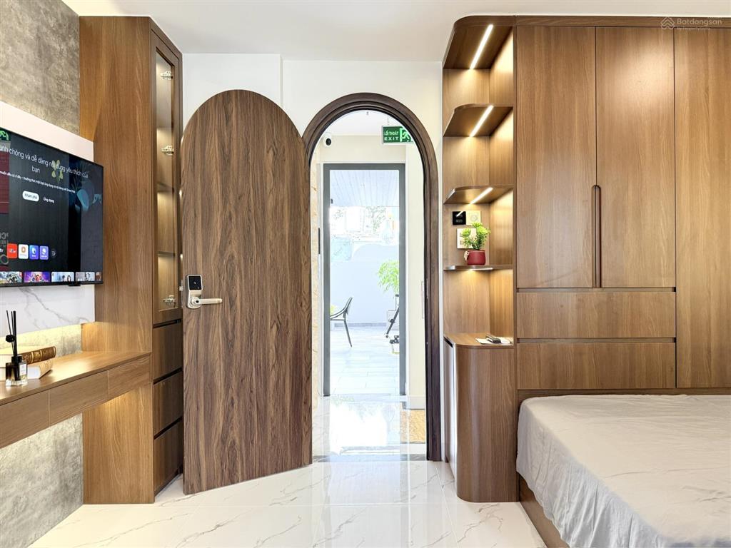 Căn hộ 1pn penthouse sân vườn điện biên phủ quận 1 ngay công viên lê văn tám, nhà thờ tân định