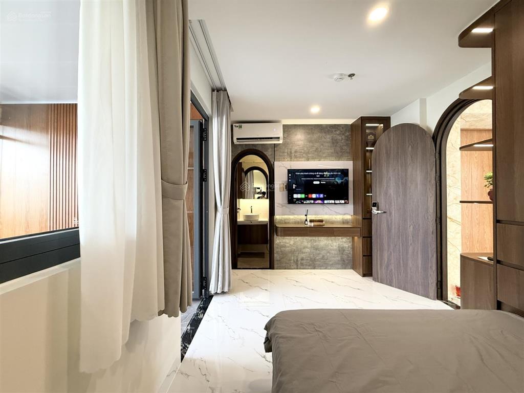 Căn hộ 1pn penthouse sân vườn điện biên phủ quận 1 ngay công viên lê văn tám, nhà thờ tân định