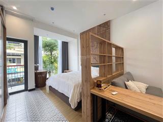 Cho thuê chdv ban công tách bếp giặt riêng  đề thám quận 1 gần bùi viện, chợ bến thành 5p đi bộ
