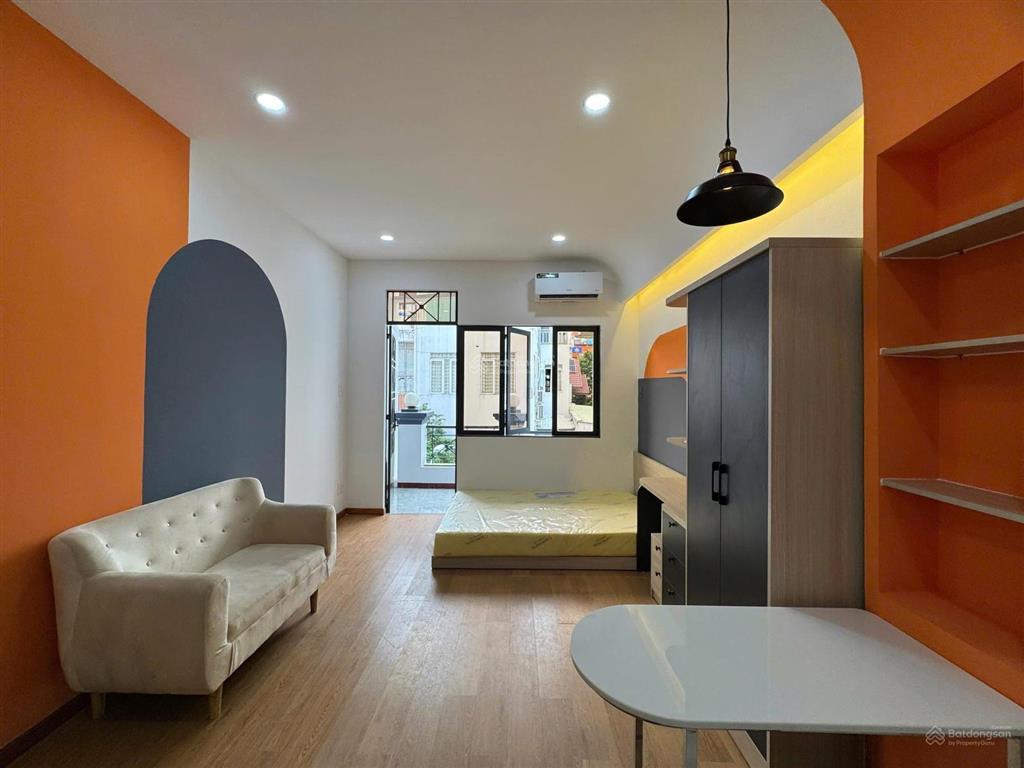 Căn hộ bancol máy giặt riêng full nội thất nguyễn trường tộ quận 4 gần cầu calmette, cầu khánh hội
