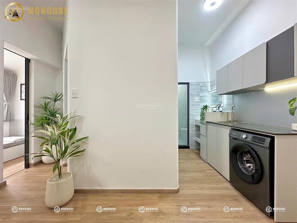 Căn hộ 2pn ban công máy giặt riêng trần hưng đạo quận 5 gần cầu nguyễn văn cừ, cầu chữ y