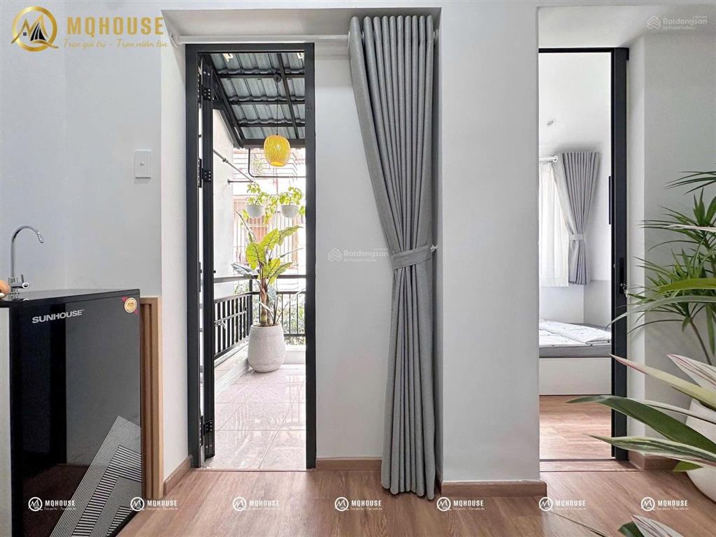Căn hộ 2pn ban công máy giặt riêng trần hưng đạo quận 5 gần cầu nguyễn văn cừ, cầu chữ y
