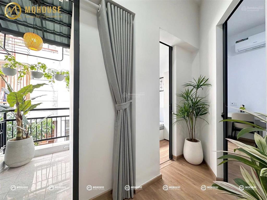 Căn hộ 2pn ban công máy giặt riêng trần hưng đạo quận 5 gần cầu nguyễn văn cừ, cầu chữ y