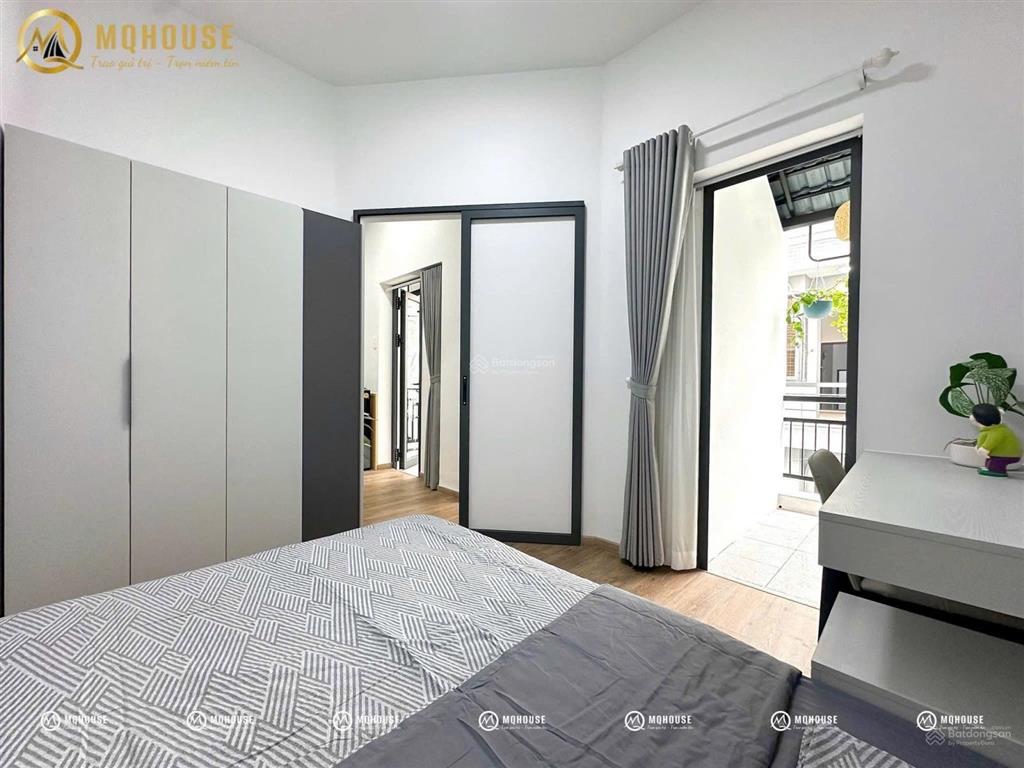 Căn hộ 2pn ban công máy giặt riêng trần hưng đạo quận 5 gần cầu nguyễn văn cừ, cầu chữ y