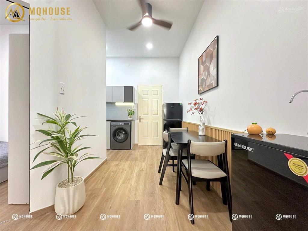 Căn hộ 2pn ban công máy giặt riêng trần hưng đạo quận 5 gần cầu nguyễn văn cừ, cầu chữ y