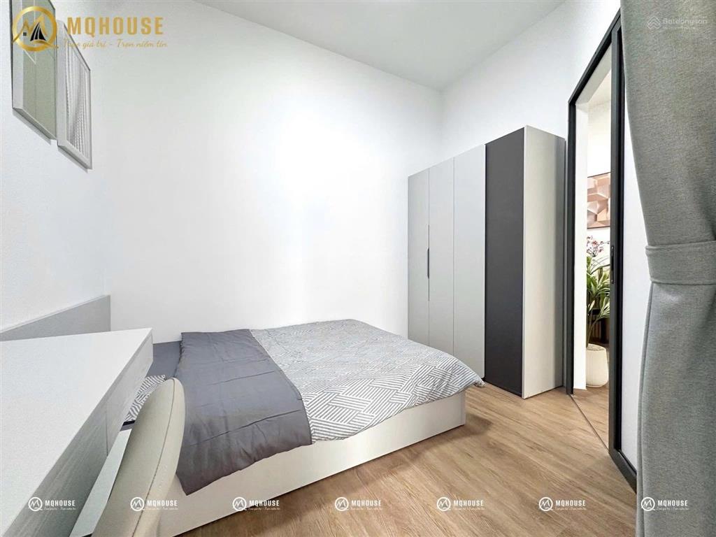 Căn hộ 2pn ban công máy giặt riêng trần hưng đạo quận 5 gần cầu nguyễn văn cừ, cầu chữ y