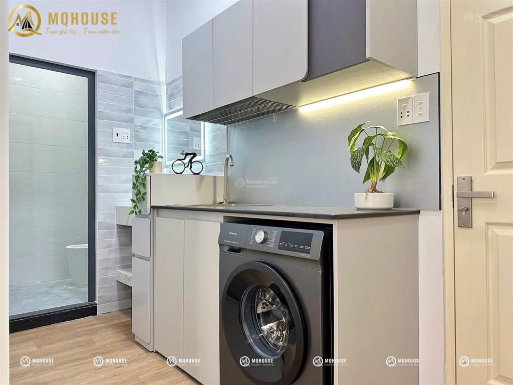 Căn hộ 2pn ban công máy giặt riêng trần hưng đạo quận 5 gần cầu nguyễn văn cừ, cầu chữ y