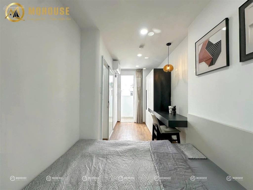 Căn hộ 2pn ban công full nội thất | nguyễn văn cừ quận 5 gần nowzone, đh sư phạm, đh sài gòn,