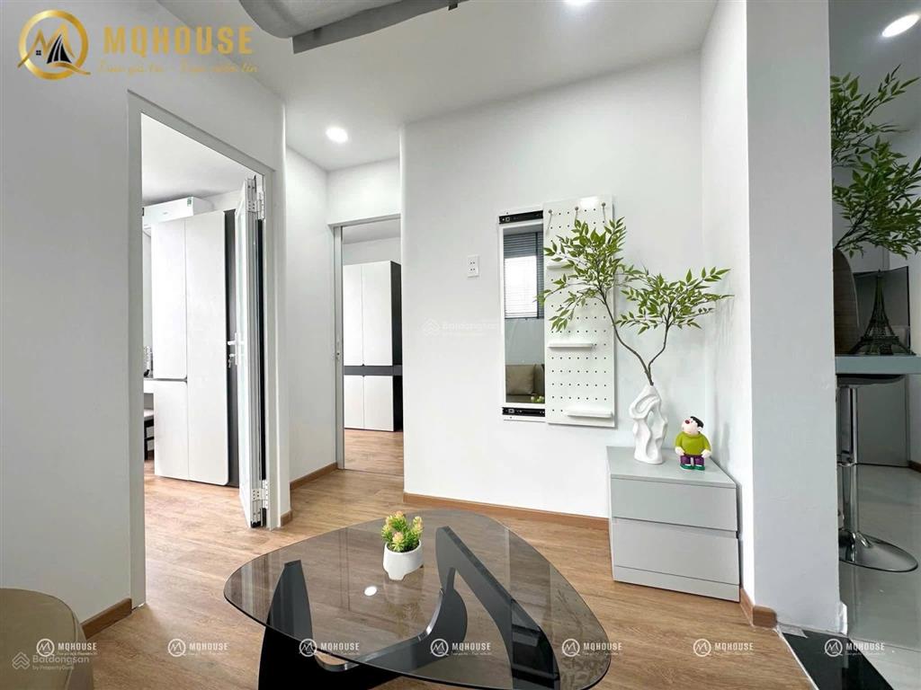 Căn hộ 2pn ban công full nội thất | nguyễn văn cừ quận 5 gần nowzone, đh sư phạm, đh sài gòn,