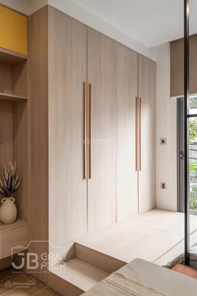 Căn hộ studio full nội thất cao cấp, ban công đường lê lai gần phố bùi viện, chợ bến thành