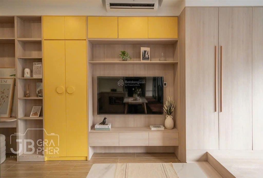 Căn hộ studio full nội thất cao cấp, ban công đường lê lai gần phố bùi viện, chợ bến thành