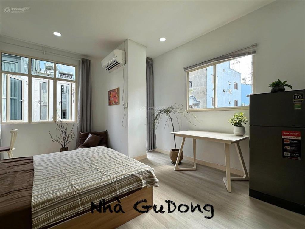 Căn hộ studio full nội thất, ban công thoáng thang máy đường phạm ngũ lão gần bùi viện quận 1