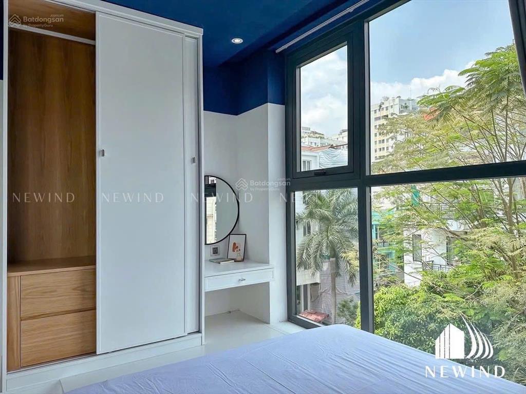 Căn hộ studio full nội thất cửa sổ lớn thang máy đường trần hưng đạo gần cầu nguyễn văn cừ quận 5