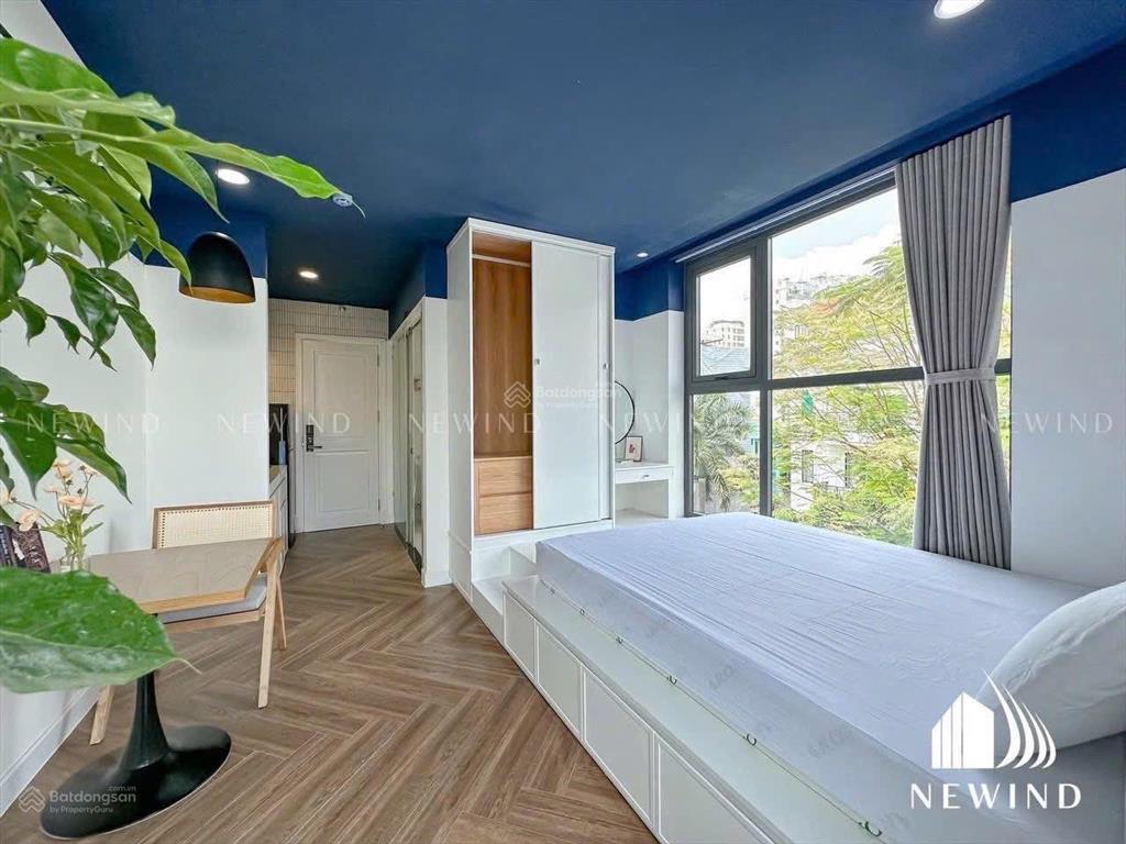 Căn hộ studio full nội thất cửa sổ lớn thang máy đường trần hưng đạo gần cầu nguyễn văn cừ quận 5